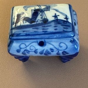 Delfts Holland Trinket Box 💙